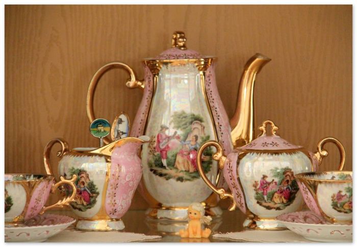 Which excerpt from early victorian tea set